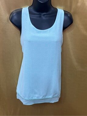 C Light Lime Green Textured Scoop Neck Tank Top with Lace Trim - Size M